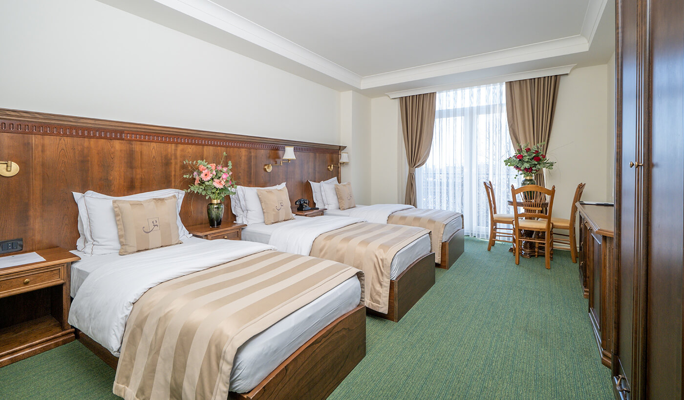 Triple Room